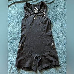 Virus Elevate V2 Performance Singlet size M